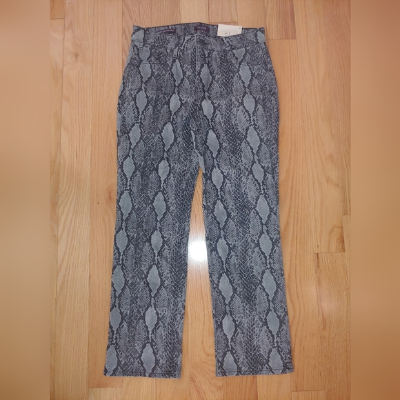 NWT NYDJ Black Snake Marilyn High-Waist Button-Fly Straight-Leg Jeans – Size 6 - Picture 5 of 10